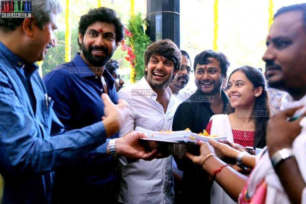 Bangalore-Days-Tamil-remake-titled-as-ADMK–Arjun-Divya-Mattrum-Karthik-stills1-flimnews.com.jpg