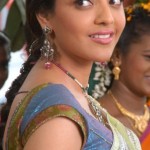 Actress-Kajal-Aggarwal-in-saree-stills-(5)flimnews.com