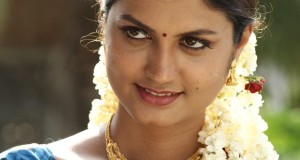 Azhahendra-Sollukku-Amudha-Movie-actress-flimnews.com
