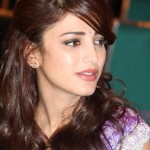 Shruti hassan Saree Photos (6)-flimnews.com