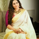 Actress-namitha-kerala-style-saree