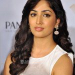 actress-yami-at-pantene-shampoo-launch