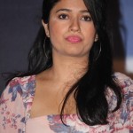 tamil-actress-poonam-bajwa-beauty