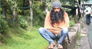 yathreegan-movie-firstlook-photos