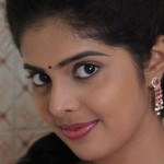 beautiful-telugu-actress-saravya