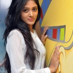 Sushma-raj-during-maaya-movie-premiere-show