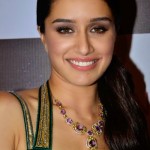 Shraddha Kapoor showstopper for Gitanjali Gems at the IIJW 2014